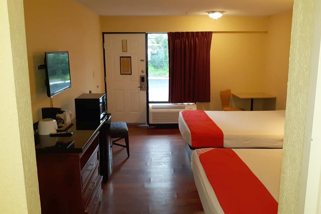 Super Value Inn ולדוסטה מראה חיצוני תמונה